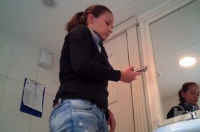 Когда девушке нечем вытереть письку