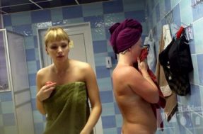 Видео снятое в женском душе с раздевалкой